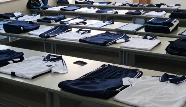 校服套装加工精度影响因素及应对策略